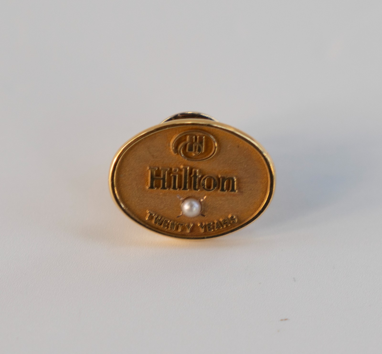 Hilton Hotel & Resorts: Gold Filled Employee Pin 20 Years